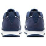 nike-venture-runner-1.jpg